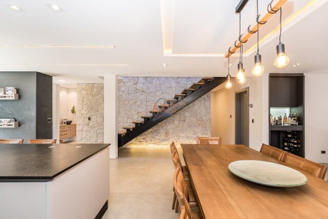 Casa em Condomínio no bairro Santa Felicidade
