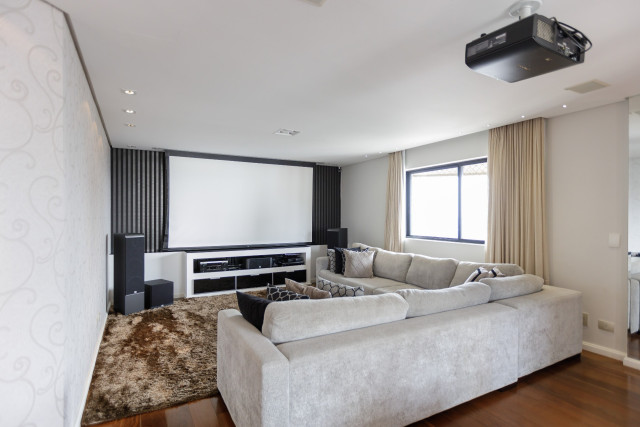 Apartamento no bairro Batel