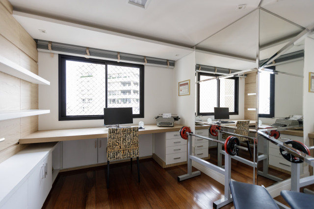 Apartamento no bairro Batel