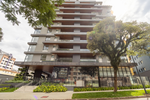 Apartamento no bairro Batel