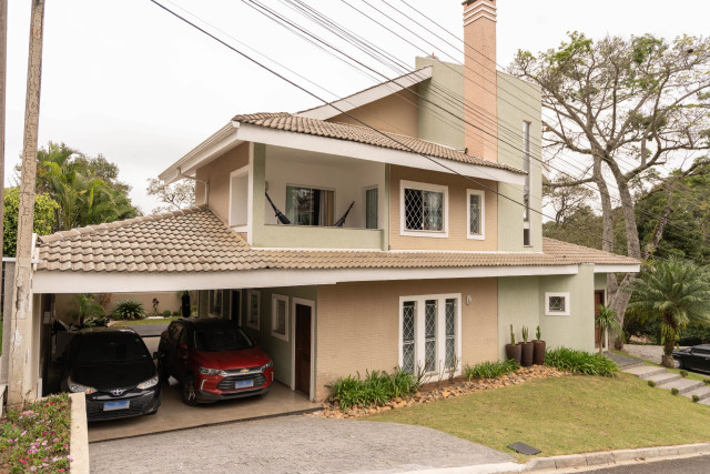 Casa em Condomínio no bairro Cascatinha