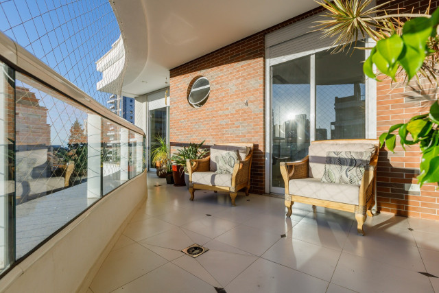 Apartamento no bairro Cabral