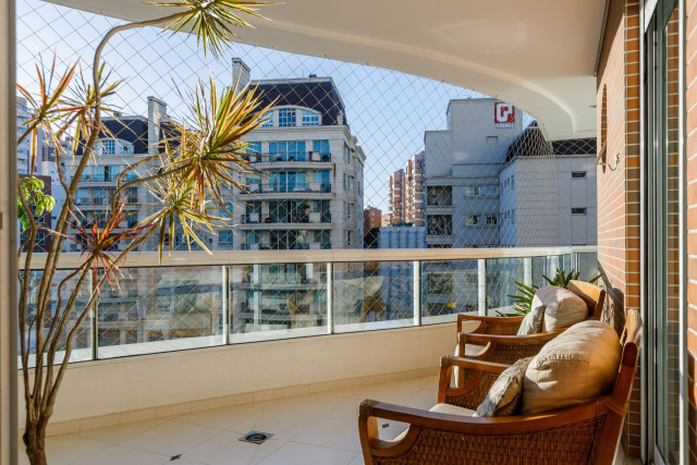 Apartamento no bairro Cabral
