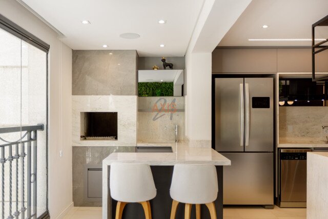 Apartamento no bairro Mercês