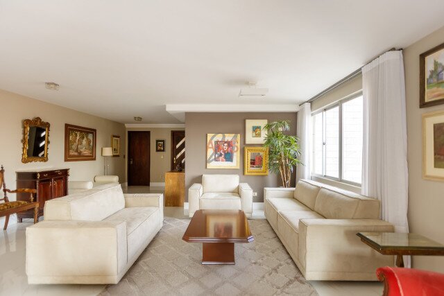 Apartamento no bairro Batel