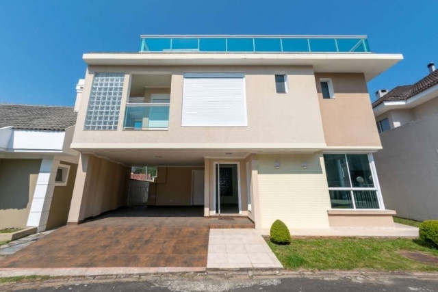 Casa em Condomínio no bairro Santa Felicidade