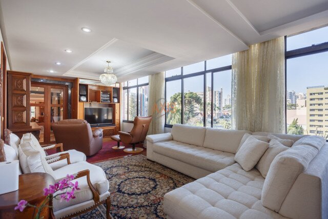 Apartamento no bairro Batel