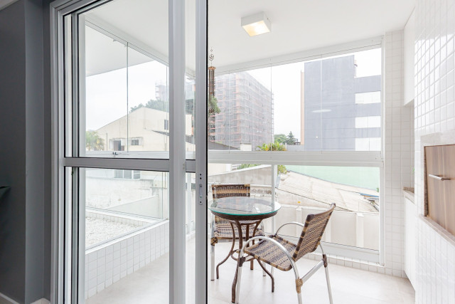 Apartamento no bairro Batel