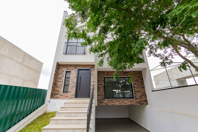 Casa em Condomínio no bairro Campo Comprido