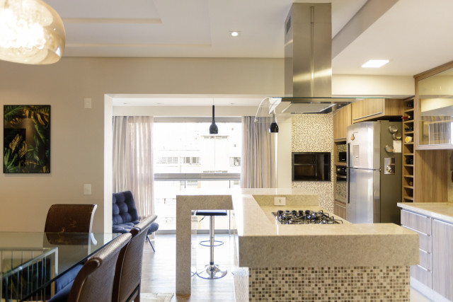 Apartamento no bairro Batel