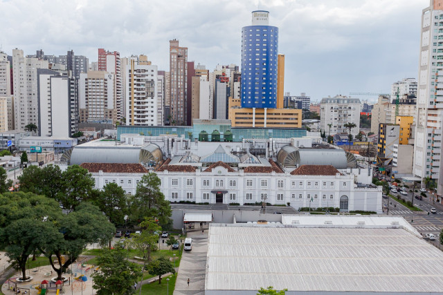 Apartamento no bairro Batel
