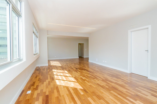 Apartamento no bairro Batel
