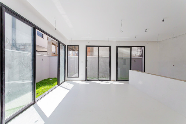Casa em Condomínio no bairro Santa Cândida