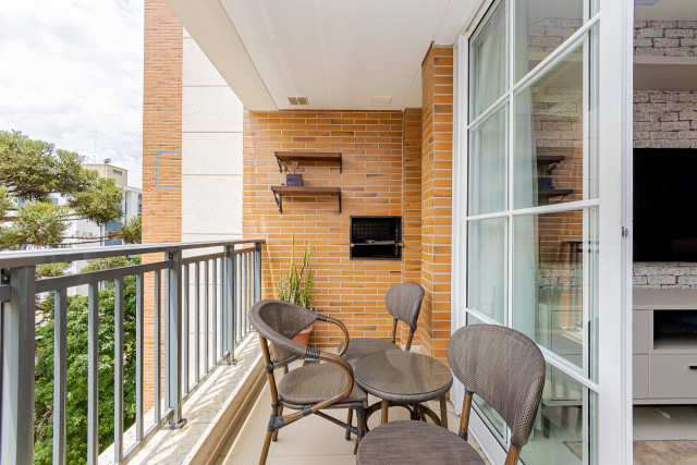 Apartamento no bairro Mercês