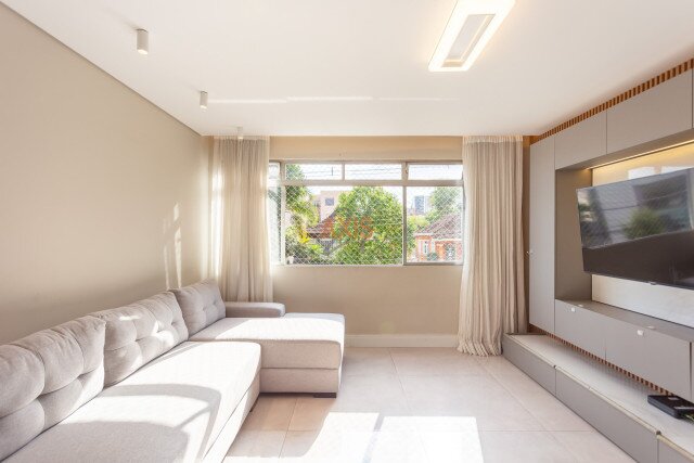 Apartamento no bairro Batel