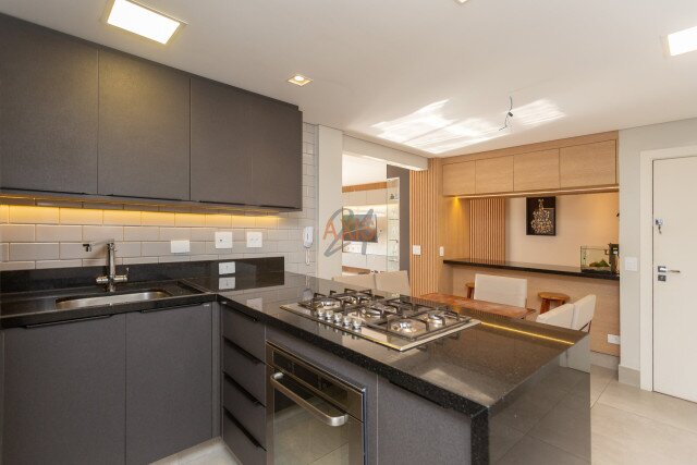Apartamento no bairro Batel
