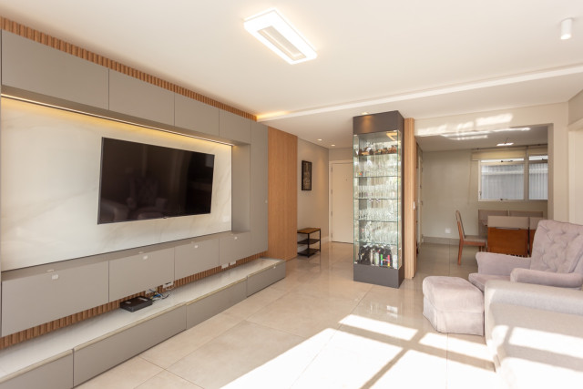 Apartamento no bairro Batel