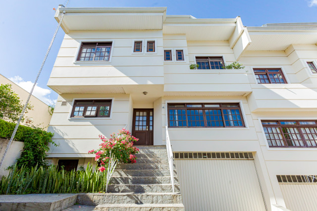 Casa em Condomínio no bairro Jardim Social
