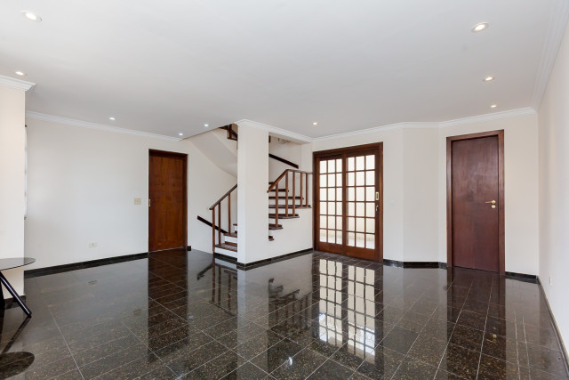Casa em Condomínio no bairro Jardim Social