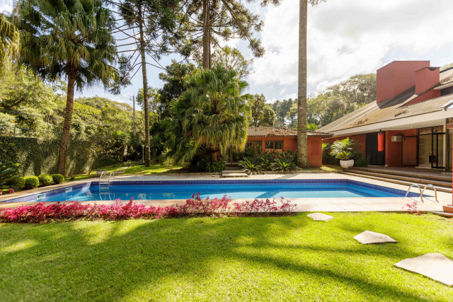 Casa em Condomínio no bairro Santa Felicidade