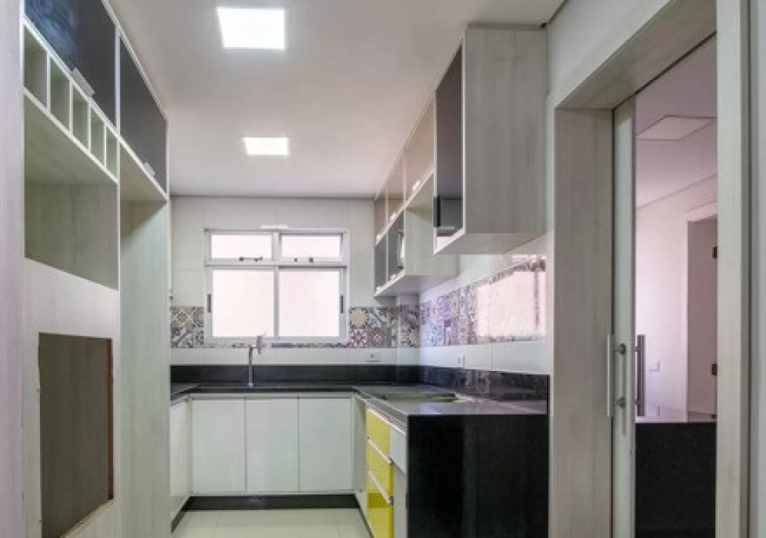 Foto 7 - APARTAMENTO em CURITIBA - PR, no bairro Cabral - Referência 0388