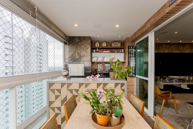 Apartamento no bairro Campo Comprido