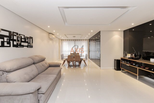 Apartamento no bairro Batel