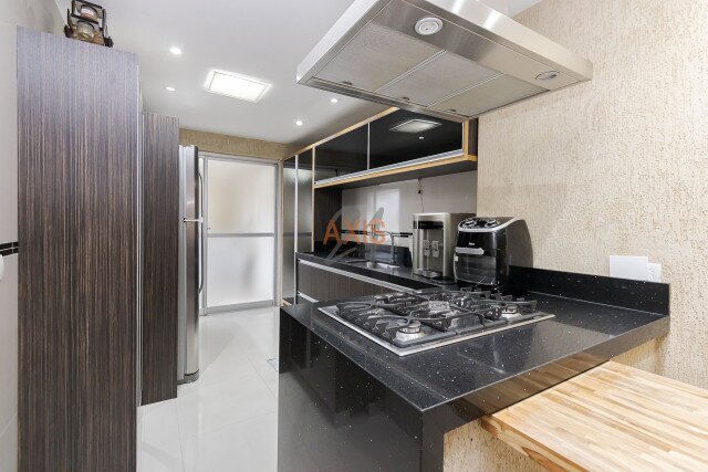 Apartamento no bairro Batel