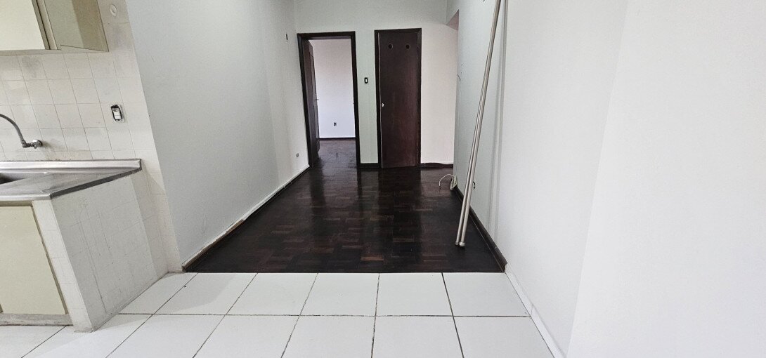 Foto 8 - APARTAMENTO em CURITIBA - PR, no bairro Centro - Referência PIL-APTO571