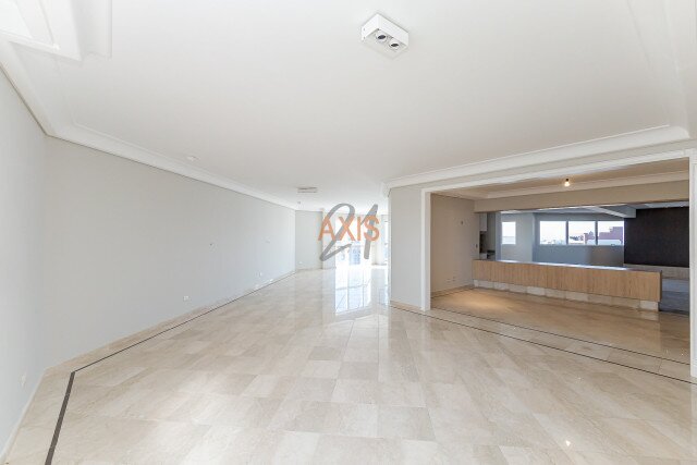 Apartamento no bairro Batel