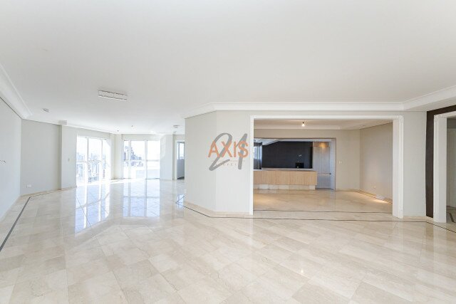 Apartamento no bairro Batel