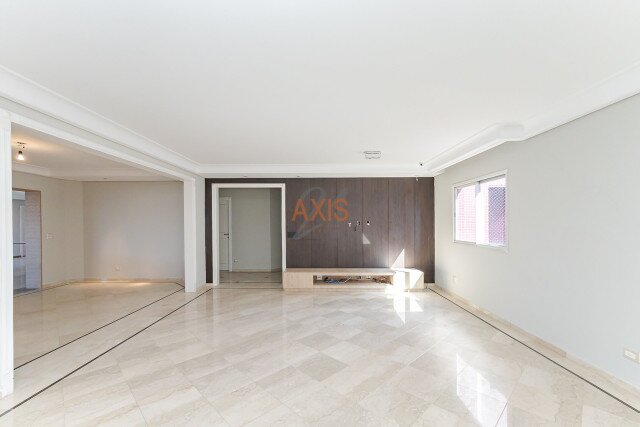 Apartamento no bairro Batel
