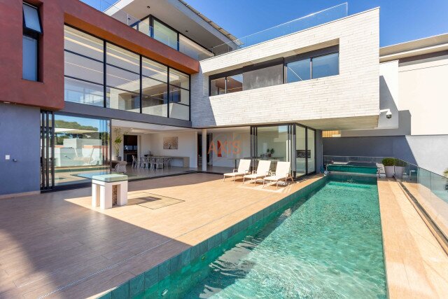 Casa em Condomínio no bairro Vista Alegre