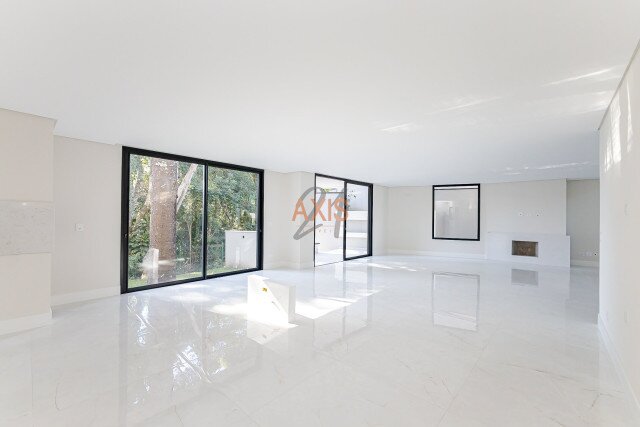 Casa em Condomínio no bairro Campo Comprido