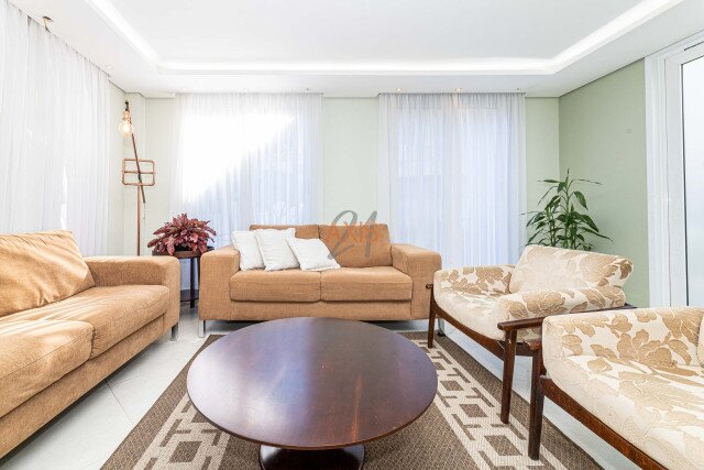 Casa em Condomínio no bairro Santa Felicidade
