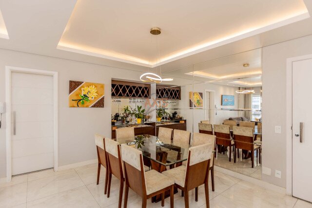 Apartamento no bairro Portão