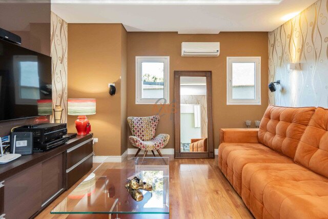 Casa em Condomínio no bairro Cascatinha