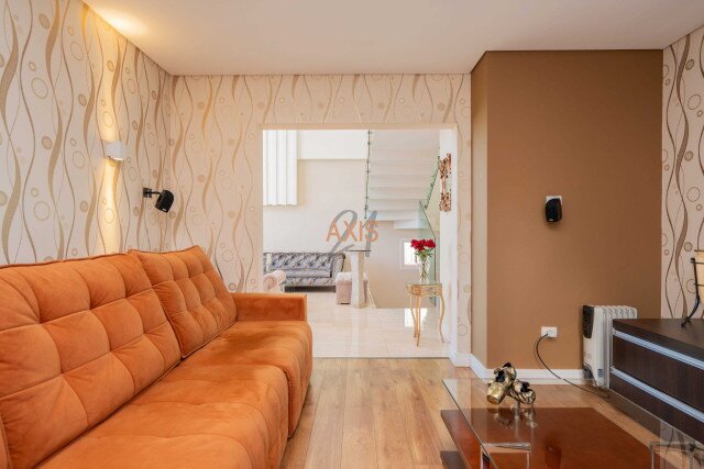 Casa em Condomínio no bairro Cascatinha