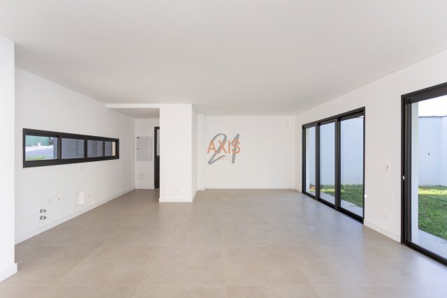 Casa em Condomínio no bairro Cascatinha