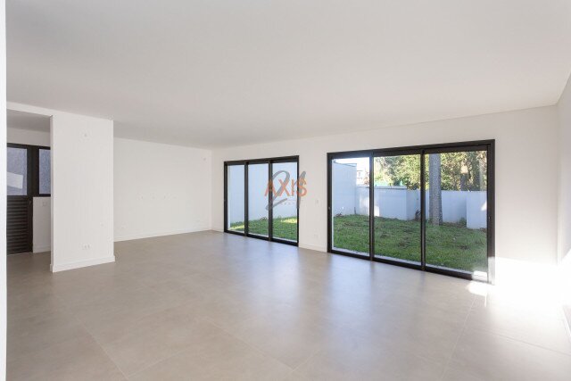 Casa em Condomínio no bairro Cascatinha