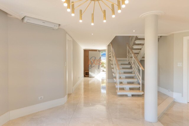 Casa em Condomínio no bairro Campo Comprido