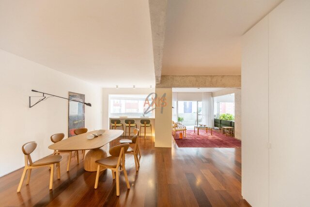 Apartamento no bairro Batel