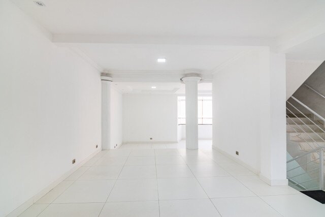 CASA no Bairro: Uberaba - Lopes Home - Curitiba - foto 1