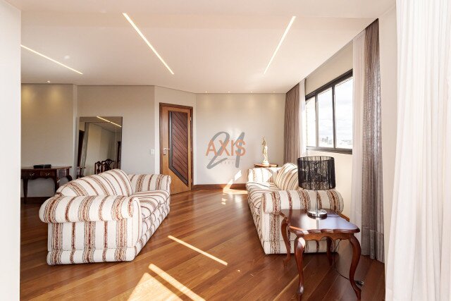 Apartamento no bairro Ahú