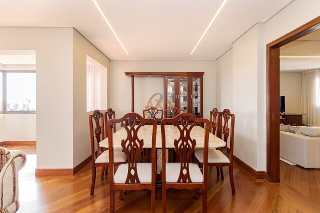 Apartamento no bairro Ahú