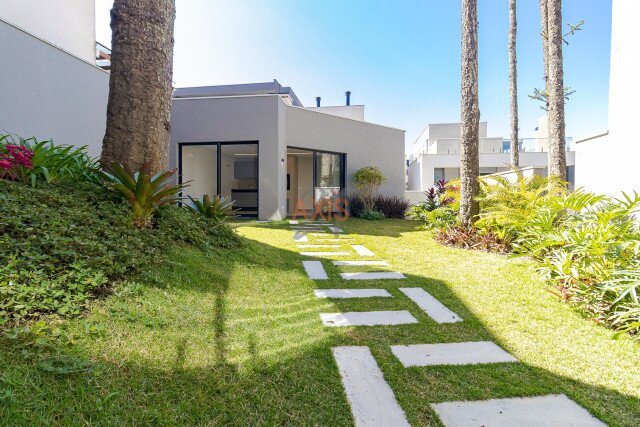 Casa em Condomínio no bairro Santo Inácio