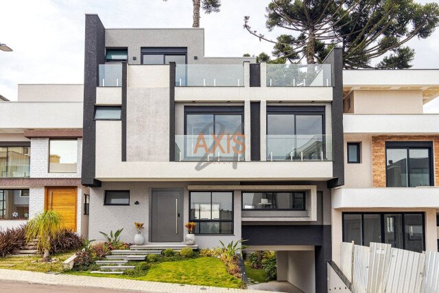 Casa em Condomínio no bairro Santo Inácio