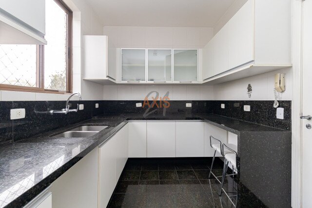 Apartamento no bairro Alto da XV