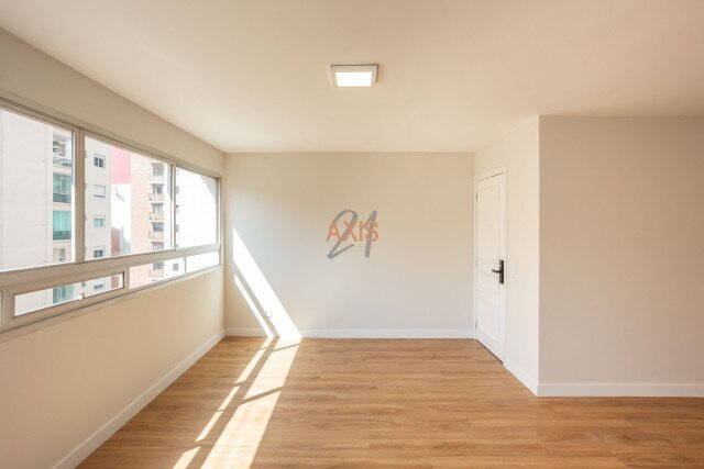 Apartamento no bairro Batel