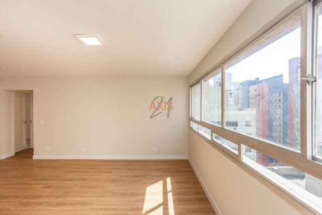 Apartamento no bairro Batel